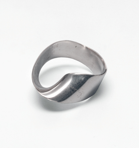 Lus ring (66)